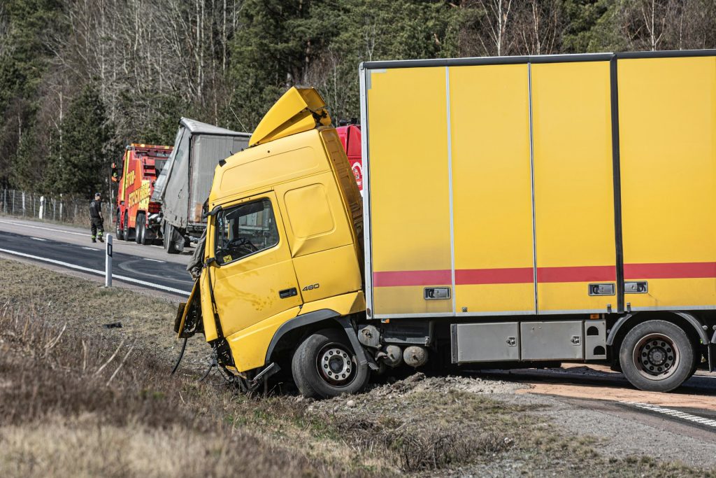 Falling Cargo Crashes